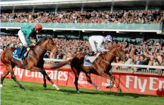 New Approach winning Darley Dewhurst Stakes, Newmarket 2007